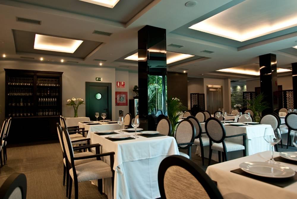 Hotel Infanta Leonor Écija Restaurant foto